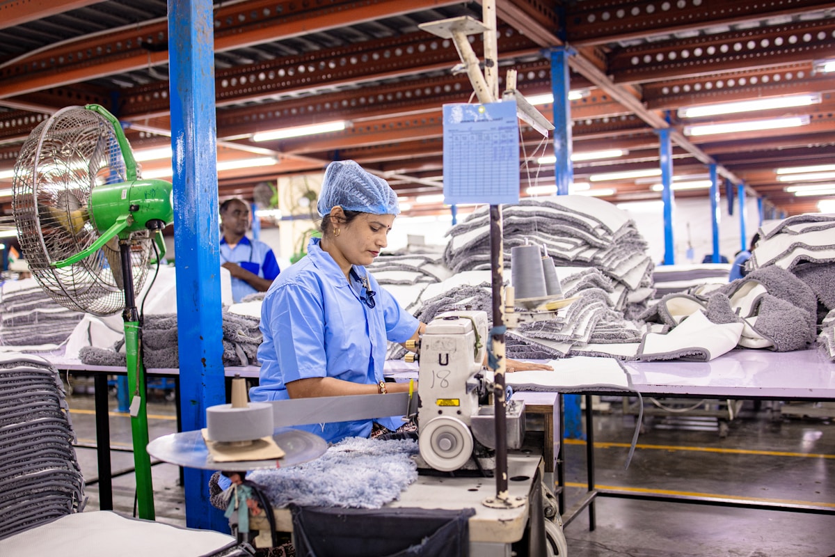 Inline quality inspection during garment production